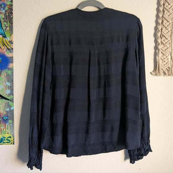 Becken Navy Blue Embroidered Shirred Cuff Button Front Poplin Blouse Sz 6 - Picture 5 of 12